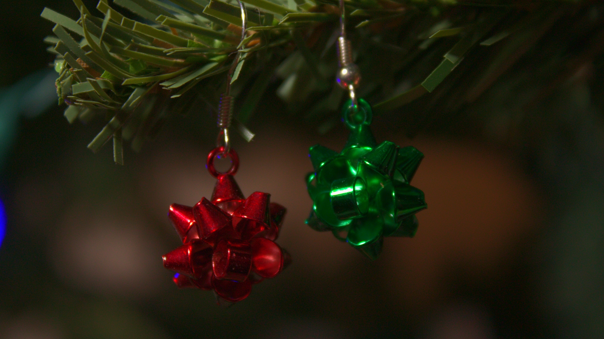 Holiday Bow Earrings