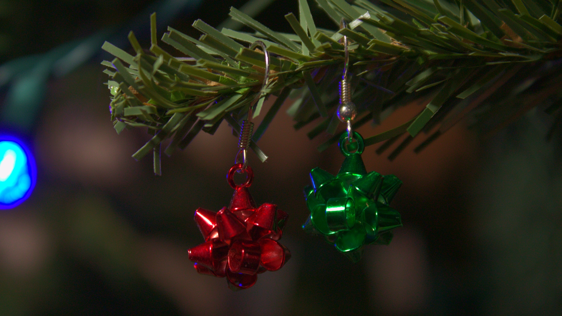 Holiday Bow Earrings