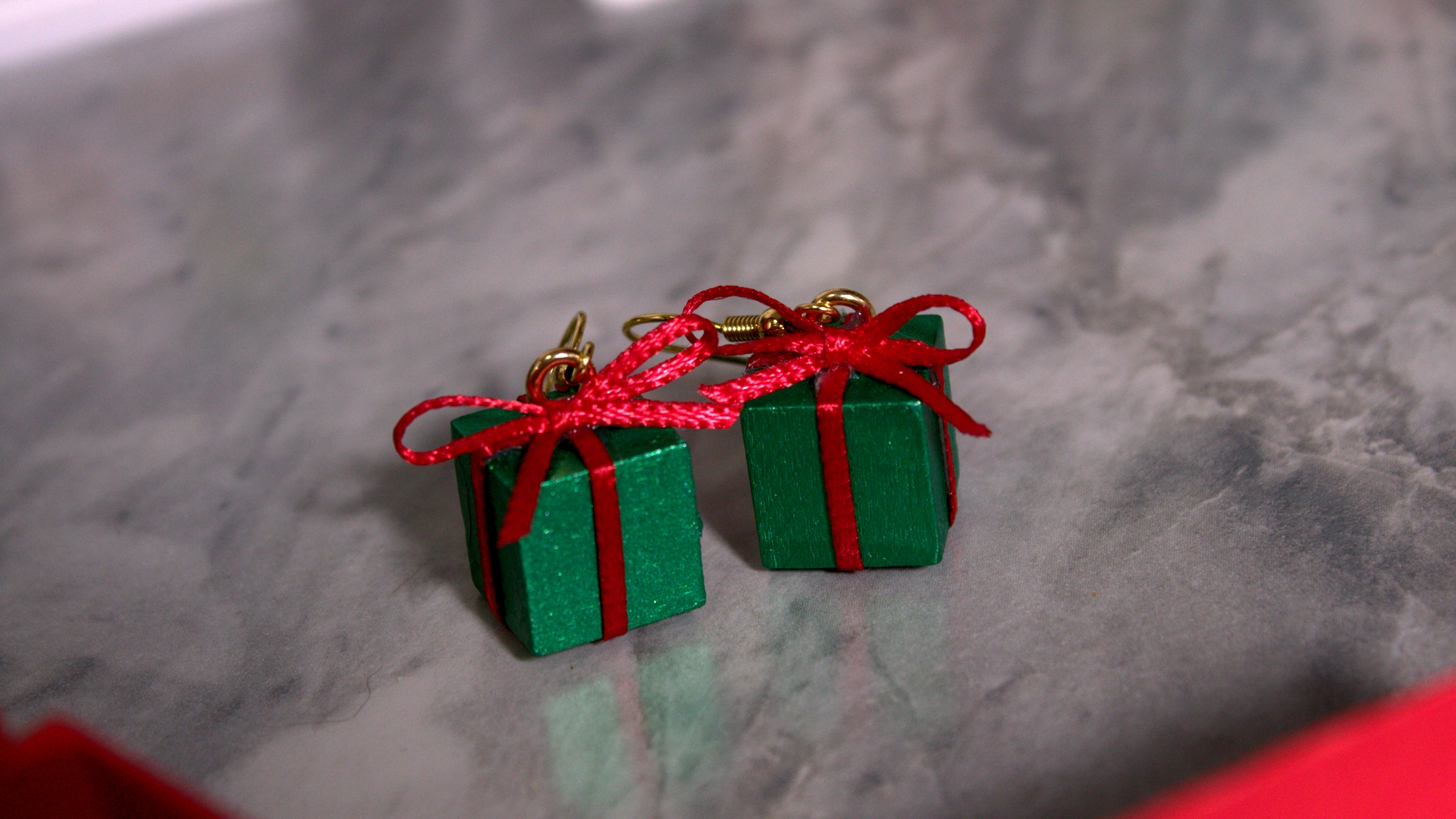 Merry Present Earrings