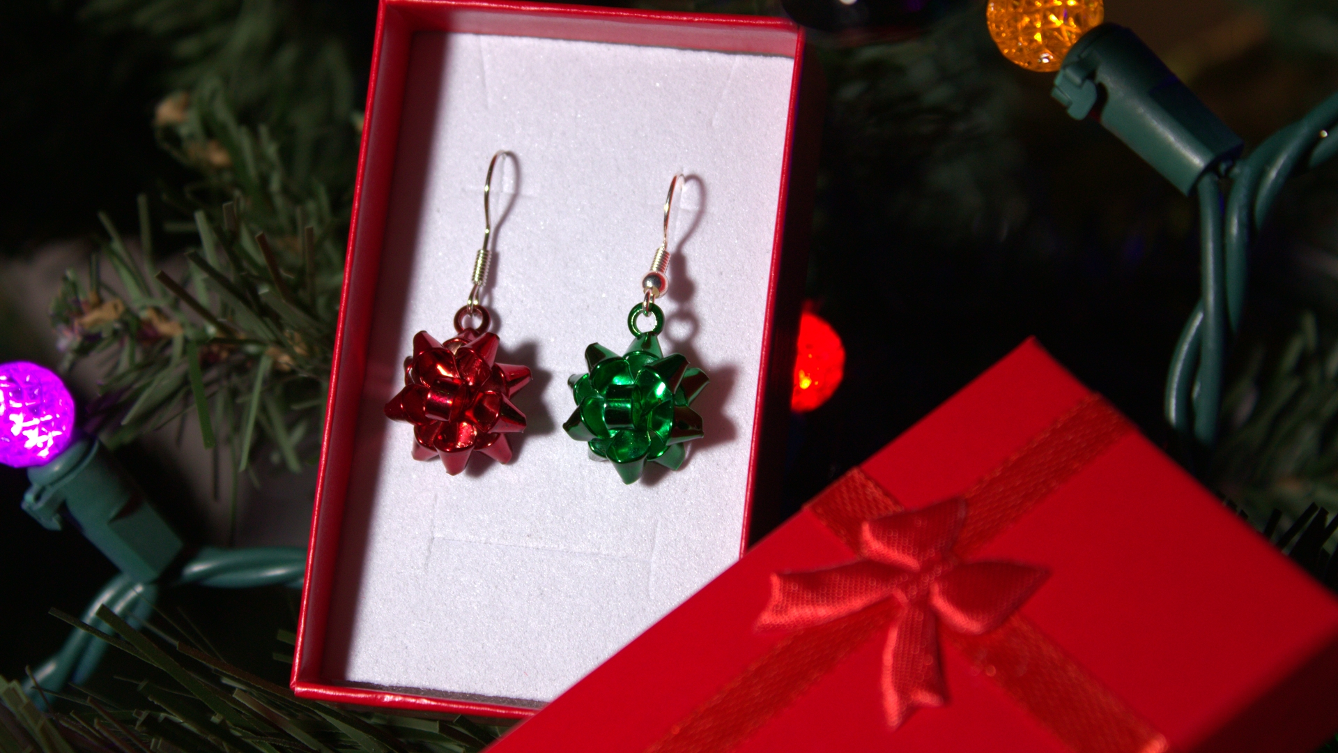 Holiday Bow Earrings